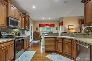 3938 Liam Ct, Bellbrook, OH 45305 - Photo 12