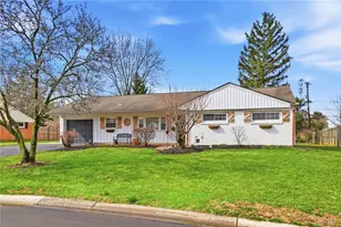 36 Blackstone Dr, Centerville, OH 45459 - Photo 2