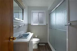 5008 Dinsmore Rd, West Carrollton, OH 45449 - Photo 12