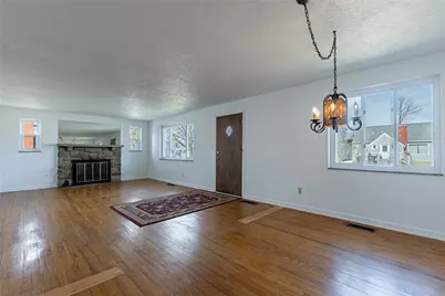 5008 Dinsmore Road, West Carrollton, OH 45449 - Photo 2