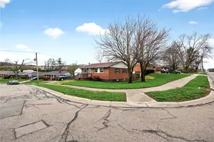 300 Randy Dr, West Carrollton, OH 45449 - Photo 6