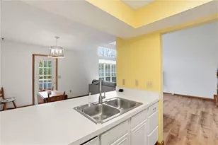 835 Cobblestone Dr, Troy, OH 45373 - Photo 14