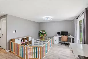 6241 Cruxten Dr, Huber Heights, OH 45424 - Photo 12