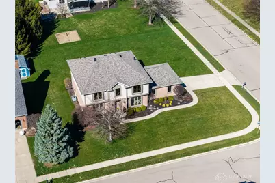 807 Claymore Court, Tipp City, OH 45371 - Photo 2