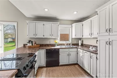 8638 Sycamore Trails Drive, Springboro, OH 45066 - Photo 22