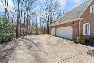 591 Countryside Drive, Troy, OH 45373 - Photo 6