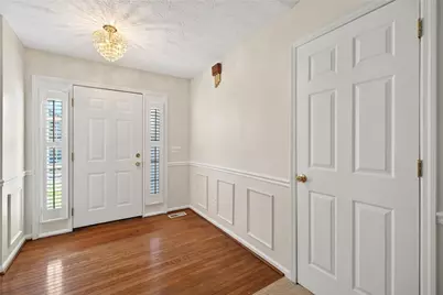 1525 Farrington Drive, Kettering, OH 45420 - Photo 6