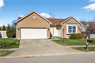 1525 Farrington Dr, Kettering, OH 45420 - Photo 1