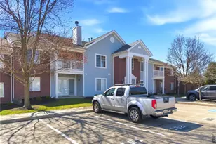 3129 Crestmont Ln, Beavercreek, OH 45431 - Photo 2