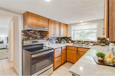 1328 Shawnee Drive, Yellow Springs Vlg, OH 45387 - Photo 8