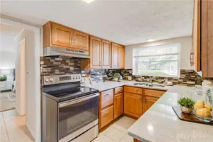 1328 Shawnee Dr, Yellow Springs Vlg, OH 45387 - Photo 8