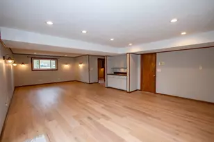 8661 Hide a Way Ln, Washington Twp, OH 45458 - Photo 38