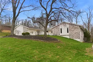 2784 Stauffer Dr, Beavercreek, OH 45434 - Photo 2