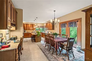 2353 Sherwood Ct, Beavercreek Twp, OH 45385 - Photo 10