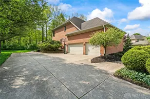 2353 Sherwood Ct, Beavercreek Twp, OH 45385 - Photo 48