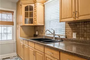 3090 Little York Rd, Butler Twp, OH 45414 - Photo 10