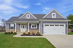 1802 Chapel Woods Dr, Batavia, OH 45103 - Photo 2