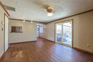 211 Katy Ln, Englewood, OH 45322 - Photo 8