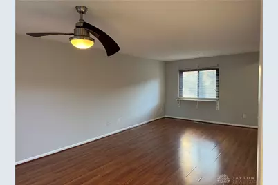 22 Oakwood Court, Springdale, OH 45246 - Photo 6