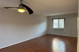 22 Oakwood Ct, Springdale, OH 45246 - Photo 6