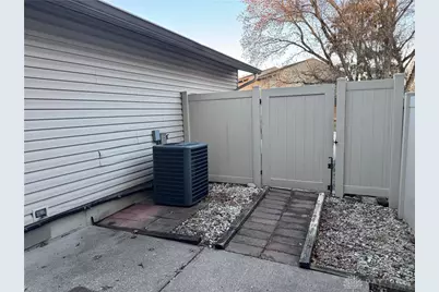 22 Oakwood Court, Springdale, OH 45246 - Photo 28