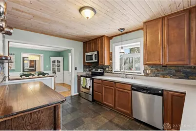 1329 Far Hills Avenue, Oakwood, OH 45419 - Photo 22