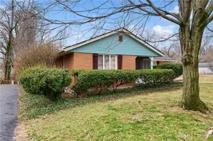 1329 Far Hills Ave, Oakwood, OH 45419 - Photo 4