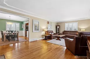 1329 Far Hills Ave, Oakwood, OH 45419 - Photo 14