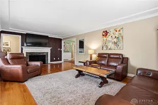 1329 Far Hills Ave, Oakwood, OH 45419 - Photo 16