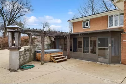 1329 Far Hills Avenue, Oakwood, OH 45419 - Photo 10