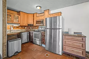 5645 Coach Dr, Kettering, OH 45440 - Photo 10