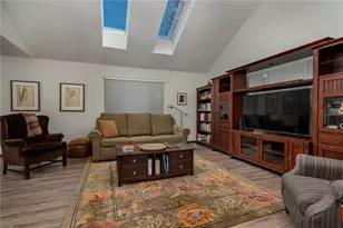 766 Hidden Cir, Washington Twp, OH 45458 - Photo 6