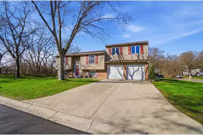 100 Fitchburg Farm Drive, Clayton, OH 45322 - Photo 4