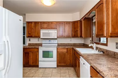 4024 Overland Trail, Kettering, OH 45429 - Photo 8