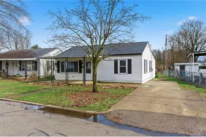 906 N South Street, Wilmington, OH 45177 - Photo 2