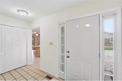 608 W Washington Street, New Carlisle, OH 45344 - Photo 4