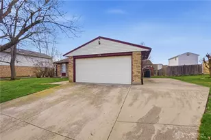 8851 Cherrygate Ct, Dayton, OH 45424 - Photo 4