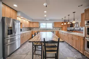 780 W Eva Cir, Springfield Twp, OH 45504 - Photo 12