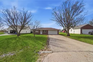 179 Norseman Dr, Eaton, OH 45320 - Photo 2