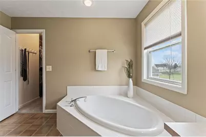 1371 Edinburgh Drive, Troy, OH 45373 - Photo 38