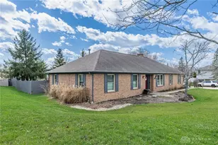 10 Brookfield Ct, Springboro, OH 45066 - Photo 2