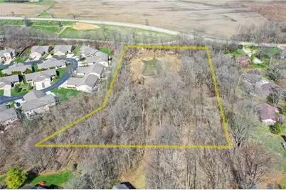 3385 Baronwood Boulevard, Beavercreek, OH 45440 - Photo 2