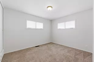 1108 Chateau Dr, Kettering, OH 45429 - Photo 22