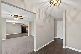 5713 Daphne Ln, Dayton, OH 45415 - Photo 6