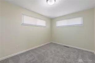 5572 Shady Oak St, Huber Heights, OH 45424 - Photo 16