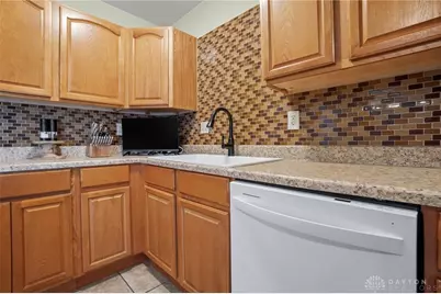 167 W Goodman Drive, Fairborn, OH 45324 - Photo 24