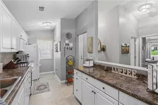 6673 Brigham Sq, Centerville, OH 45459 - Photo 12