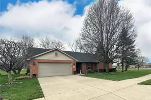 1480 Maplecrest Dr, Troy, OH 45373 - Photo 2