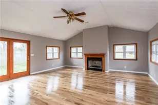 208 Pinegrove Dr, Bellbrook, OH 45305 - Photo 10