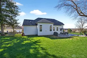 7425 Stoneham Cir, Clearcreek Twp, OH 45066 - Photo 34